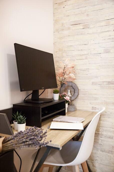 Rb - Urban Loft Retreat, Comfort & Good Location 발렌시아 외부 사진